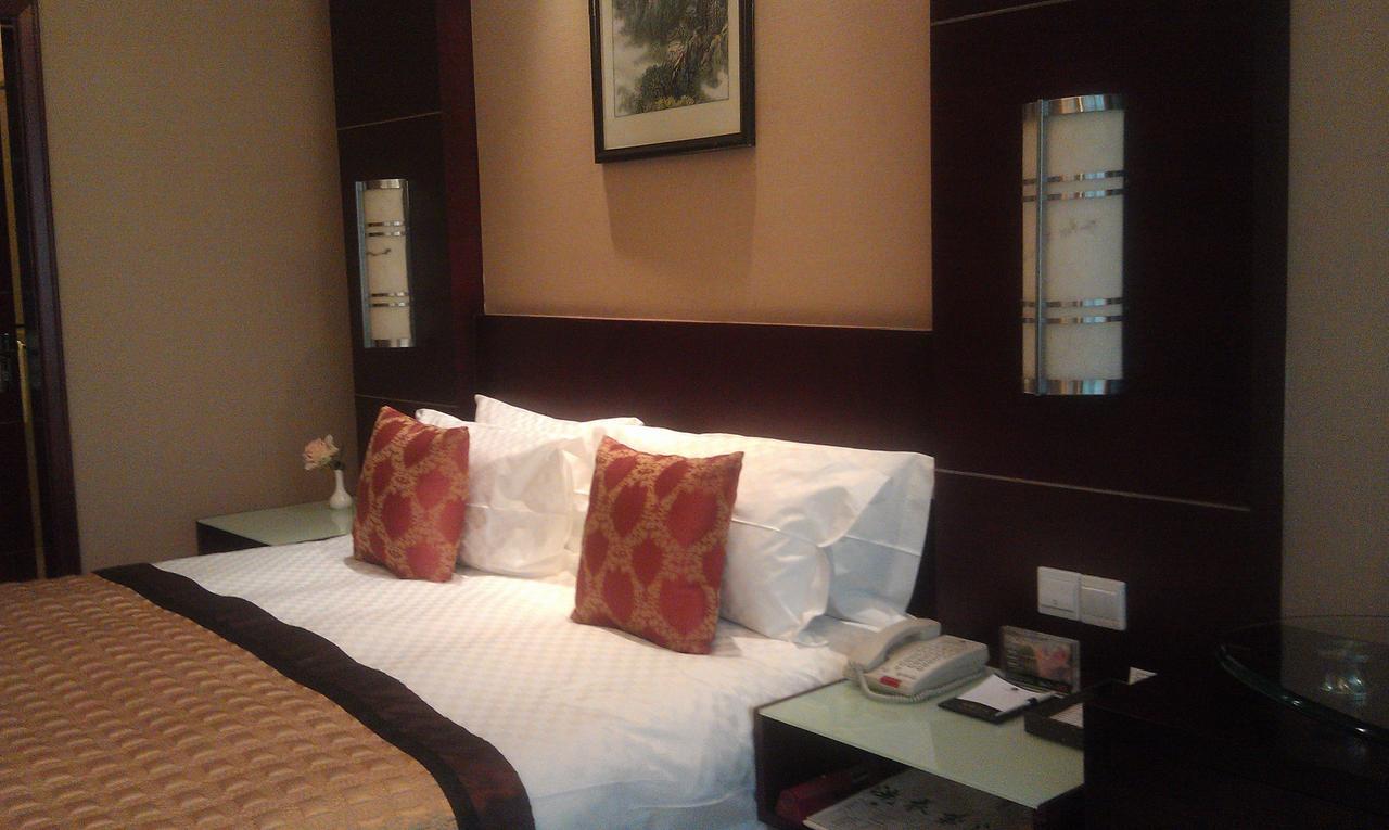 Howard Johnson Wyndham Leonora Plzaz Shanghai Exterior foto
